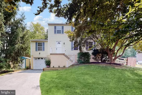 25209 Chimney House Ct, Damascus, MD 20872