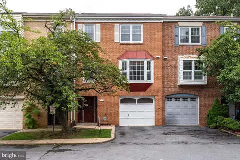 7 Grace Church Ct, Silver Spring, MD 20910