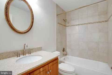 7 Grace Church Ct, Silver Spring, MD 20910 photo 18