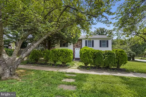2000 Macdowell St, Rockville, MD 20851