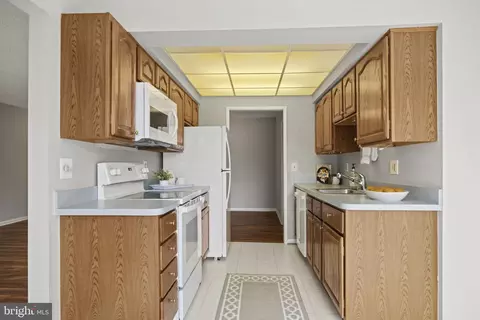 15316 Pine Orchard Dr #82-1E, Silver Spring, MD 20906 photo 5