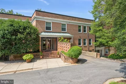 3535 Chevy Chase Lake Dr #106, Chevy Chase, MD 20815