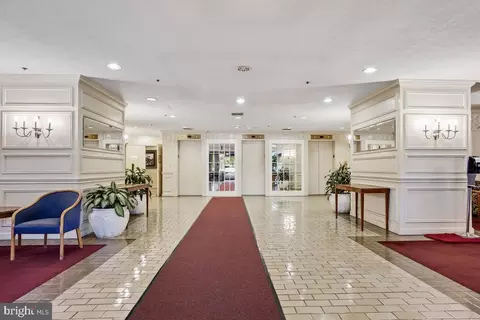15107 Interlachen Dr #707, Silver Spring, MD 20906 photo 3