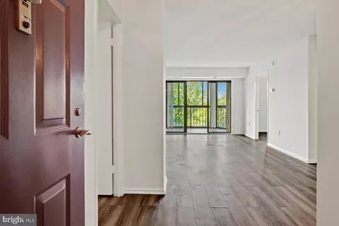 15107 Interlachen Dr #707, Silver Spring, MD 20906 photo 5