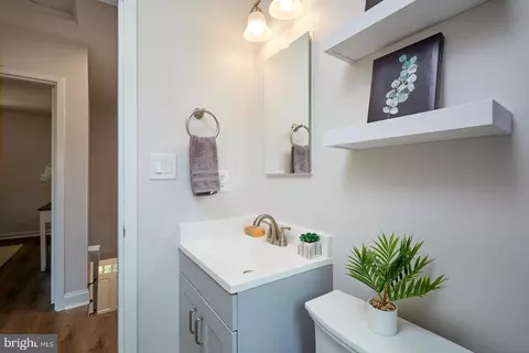 1702 E West Hwy, Silver Spring, MD 20910 photo 20