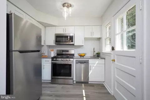 1702 E West Hwy, Silver Spring, MD 20910 photo 10