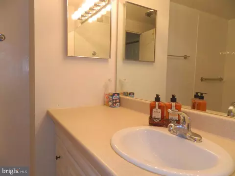 3617 Gleneagles Dr #1C, Silver Spring, MD 20906 photo 12