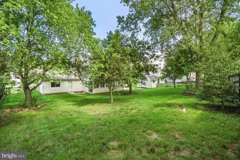 17336 Fletchall Rd, Poolesville, MD 20837 photo 6
