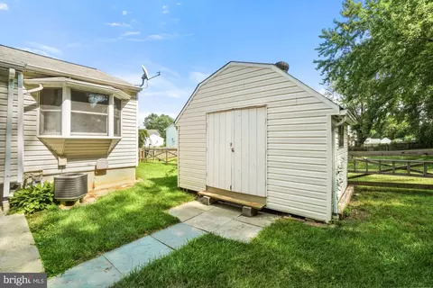 17336 Fletchall Rd, Poolesville, MD 20837 photo 9