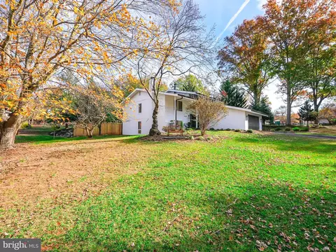 11125 Korman Dr, Potomac, MD 20854 photo 7
