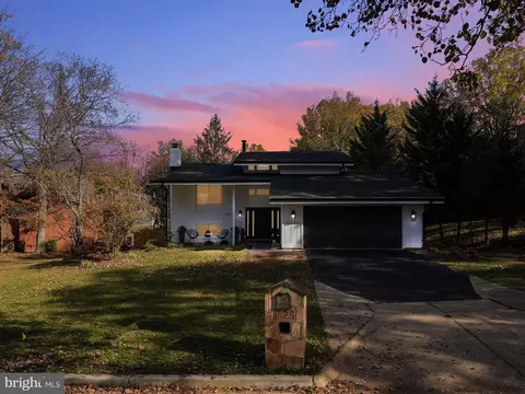 11125 Korman Dr, Potomac, MD 20854 photo 5