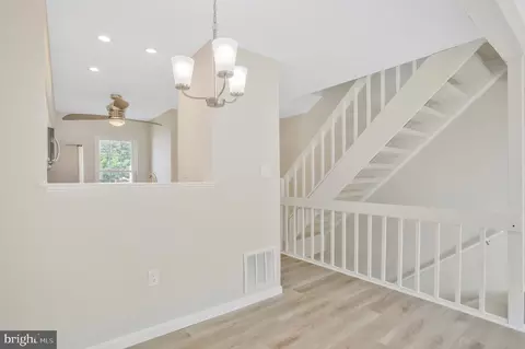13761 Avonshire Dr, Silver Spring, MD 20904 photo 11