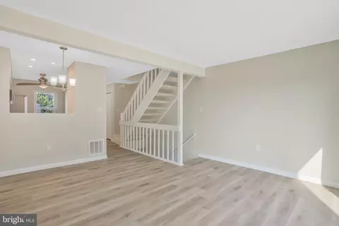 13761 Avonshire Dr, Silver Spring, MD 20904 photo 10
