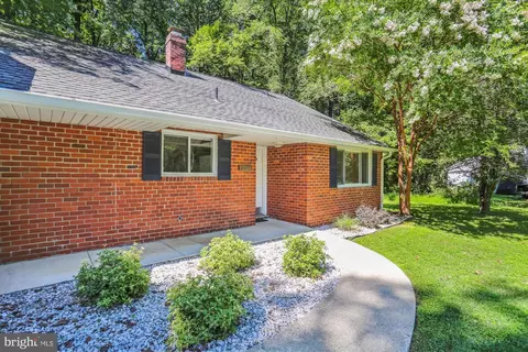 12304 Clement Ln, Silver Spring, MD 20902 photo 5