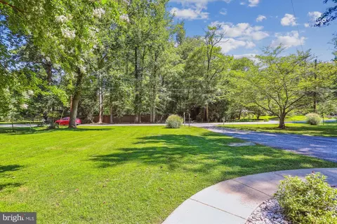 12304 Clement Ln, Silver Spring, MD 20902 photo 9