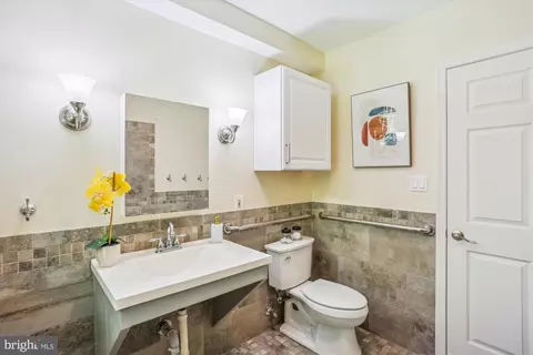12304 Clement Ln, Silver Spring, MD 20902 photo 32