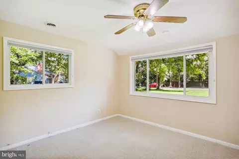 12304 Clement Ln, Silver Spring, MD 20902 photo 37