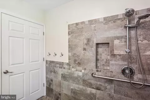 12304 Clement Ln, Silver Spring, MD 20902 photo 35