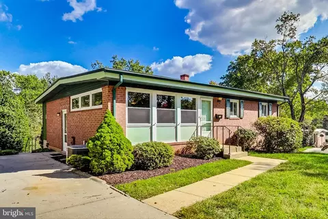 601 Mcintyre Rd, Rockville, MD 20851