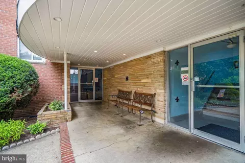 9732 Glen Ave #101-97, Silver Spring, MD 20910 photo 2