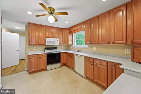 1009 Laredo Rd, Silver Spring, MD 20901 photo 13