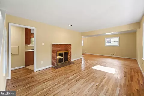 1009 Laredo Rd, Silver Spring, MD 20901 photo 5