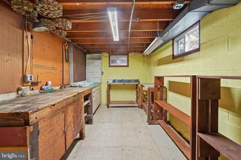 1009 Laredo Rd, Silver Spring, MD 20901 photo 41