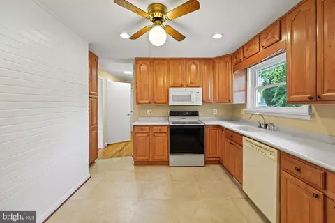 1009 Laredo Rd, Silver Spring, MD 20901 photo 16