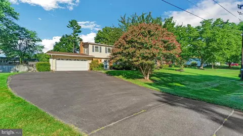 14800 Notley Rd, Silver Spring, MD 20905 photo 3