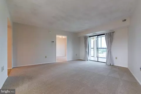 15101 Interlachen Dr #1-926, Silver Spring, MD 20906 photo 7