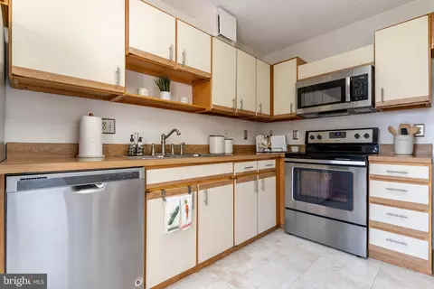15101 Interlachen Dr #1-926, Silver Spring, MD 20906 photo 14