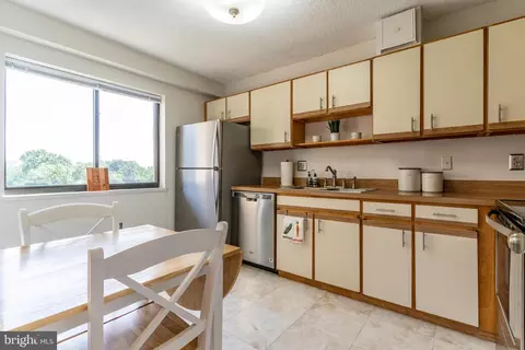 15101 Interlachen Dr #1-926, Silver Spring, MD 20906 photo 13