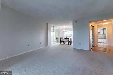 15101 Interlachen Dr #1-926, Silver Spring, MD 20906 photo 8