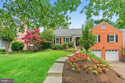 5615 Ogden Rd, Bethesda, MD 20816