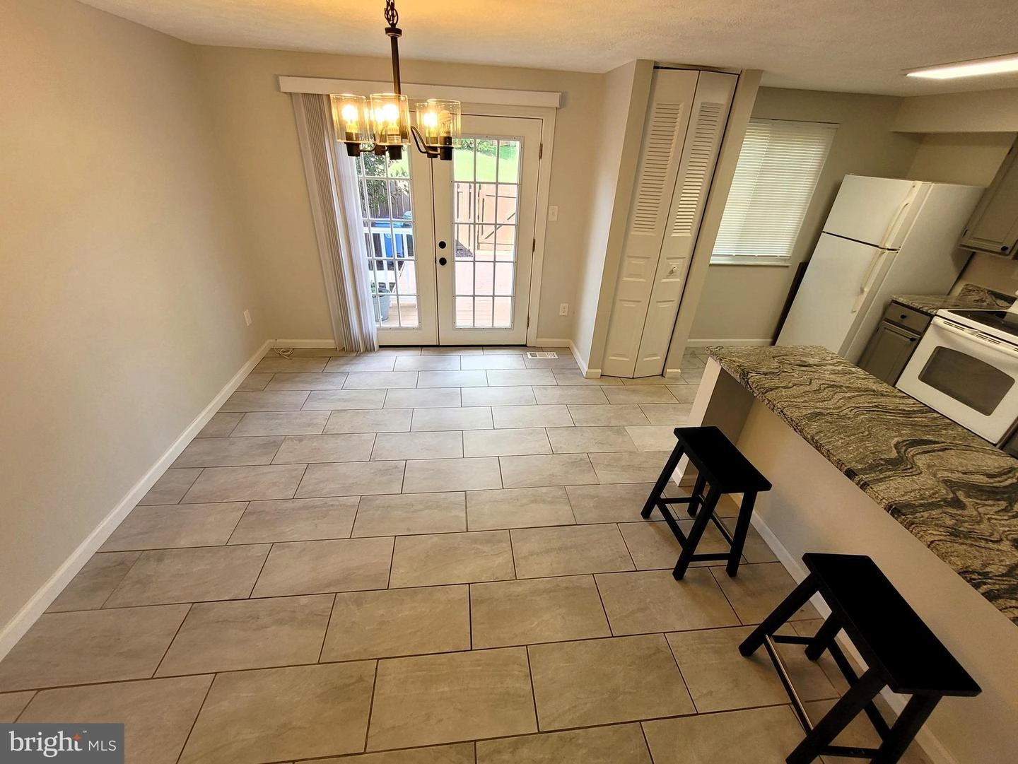 1110 Cavendish Dr, Silver Spring, MD 20905 photo 7