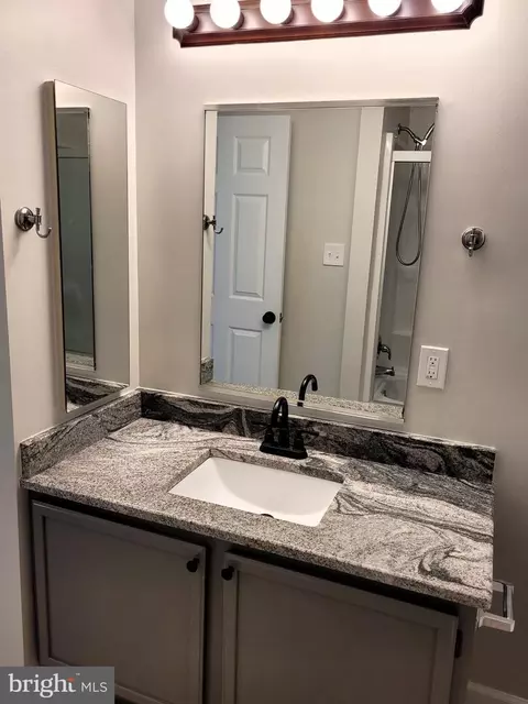 1110 Cavendish Dr, Silver Spring, MD 20905 photo 13