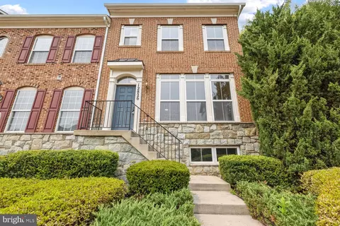 12826 Clarks Crossing Dr, Clarksburg, MD 20871