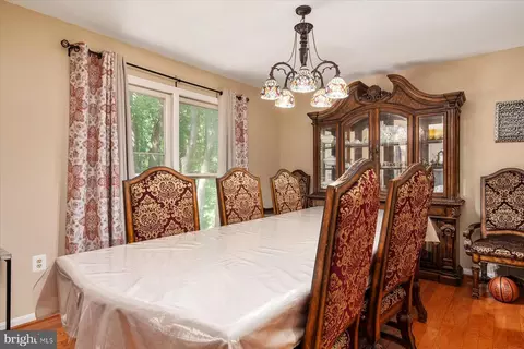 1907 Alabaster Dr, Silver Spring, MD 20904 photo 13