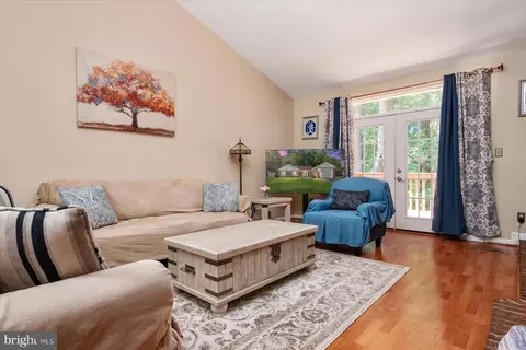 1907 Alabaster Dr, Silver Spring, MD 20904 photo 6