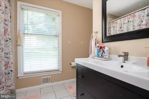 1907 Alabaster Dr, Silver Spring, MD 20904 photo 21