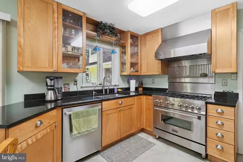 13928 Blair Stone Ln, Silver Spring, MD 20906 photo 6