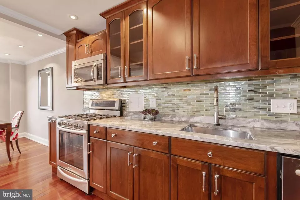  10201 Grosvenor Pl #1402, Rockville, MD 20852 photo 10