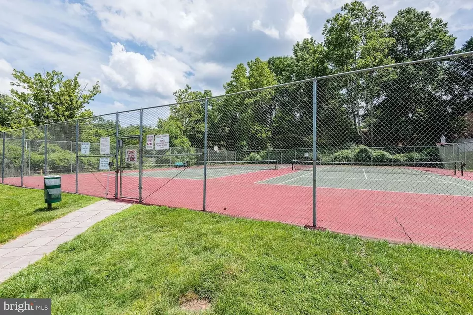  10201 Grosvenor Pl #1402, Rockville, MD 20852 photo 31