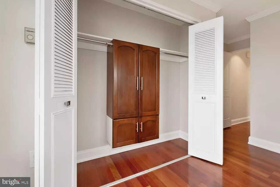  10201 Grosvenor Pl #1402, Rockville, MD 20852 photo 15