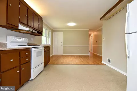13233 Bellevue St, Silver Spring, MD 20904 photo 8