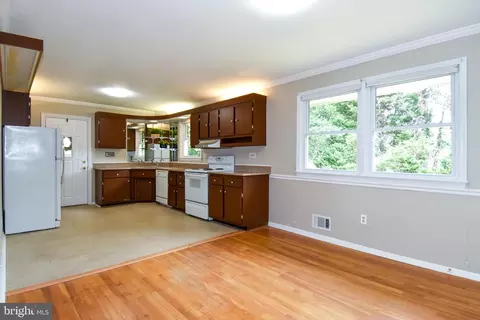 13233 Bellevue St, Silver Spring, MD 20904 photo 11