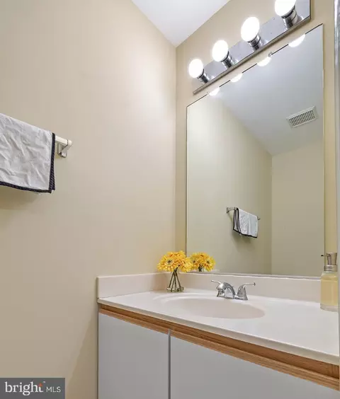 2304 Red Eagle Ct #3, Silver Spring, MD 20906 photo 12