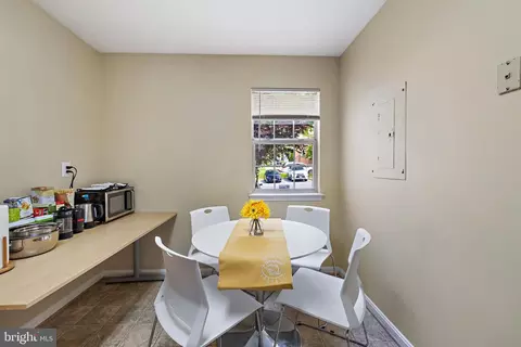 2304 Red Eagle Ct #3, Silver Spring, MD 20906 photo 4