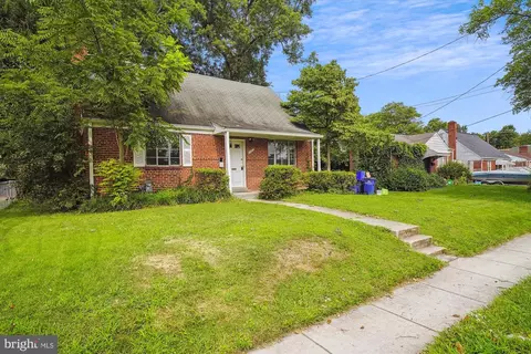 12402 Atherton Dr, Silver Spring, MD 20906 photo 2