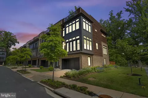 5352 Merriam St, Bethesda, MD 20814